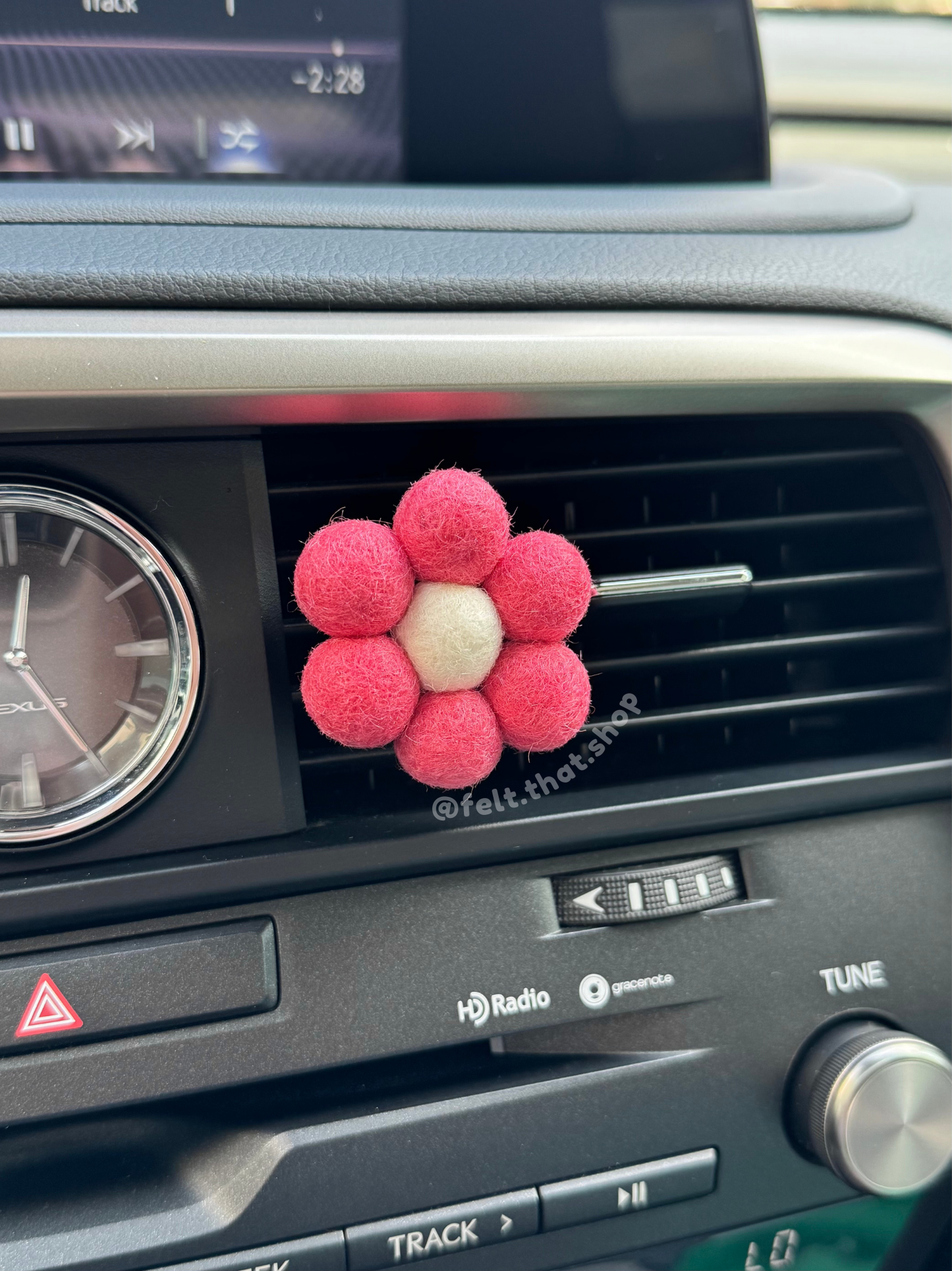 Flower Vent Clip