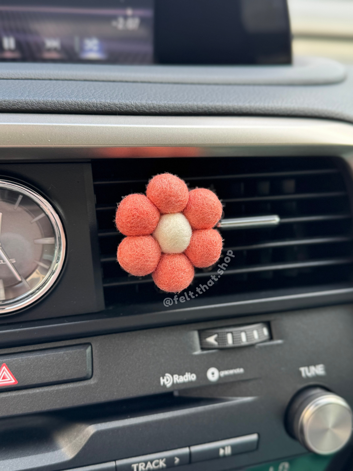 Flower Vent Clip