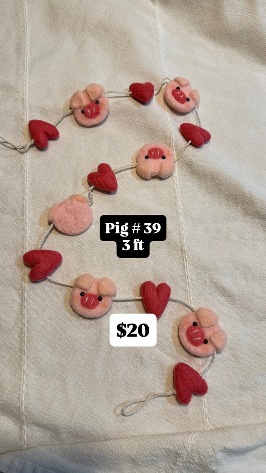 Pig Friend Garland #39